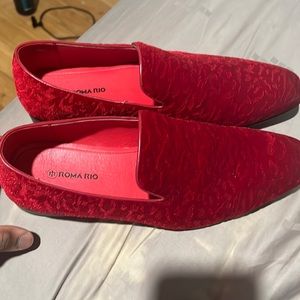 Size 11 red Roma rio prom shoes